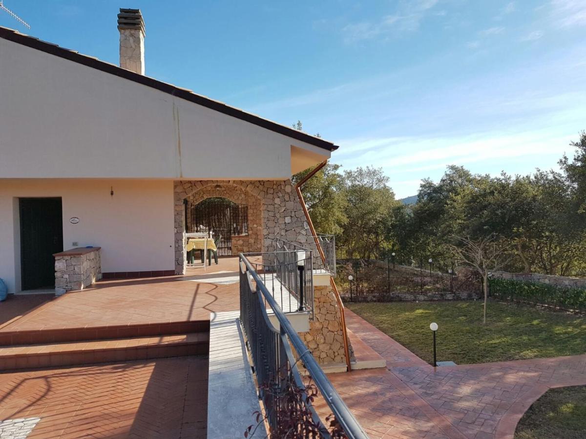 Villa Suber Sperlonga Exteriér fotografie